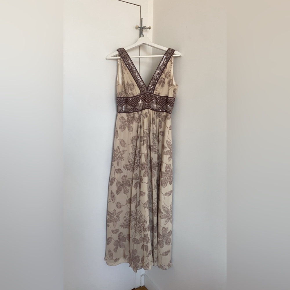 Women’s BCBG Maxazria maxi dress  zipper is broken  size 2